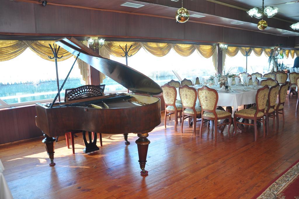 Hotel Brod Panini Veles Esterno foto