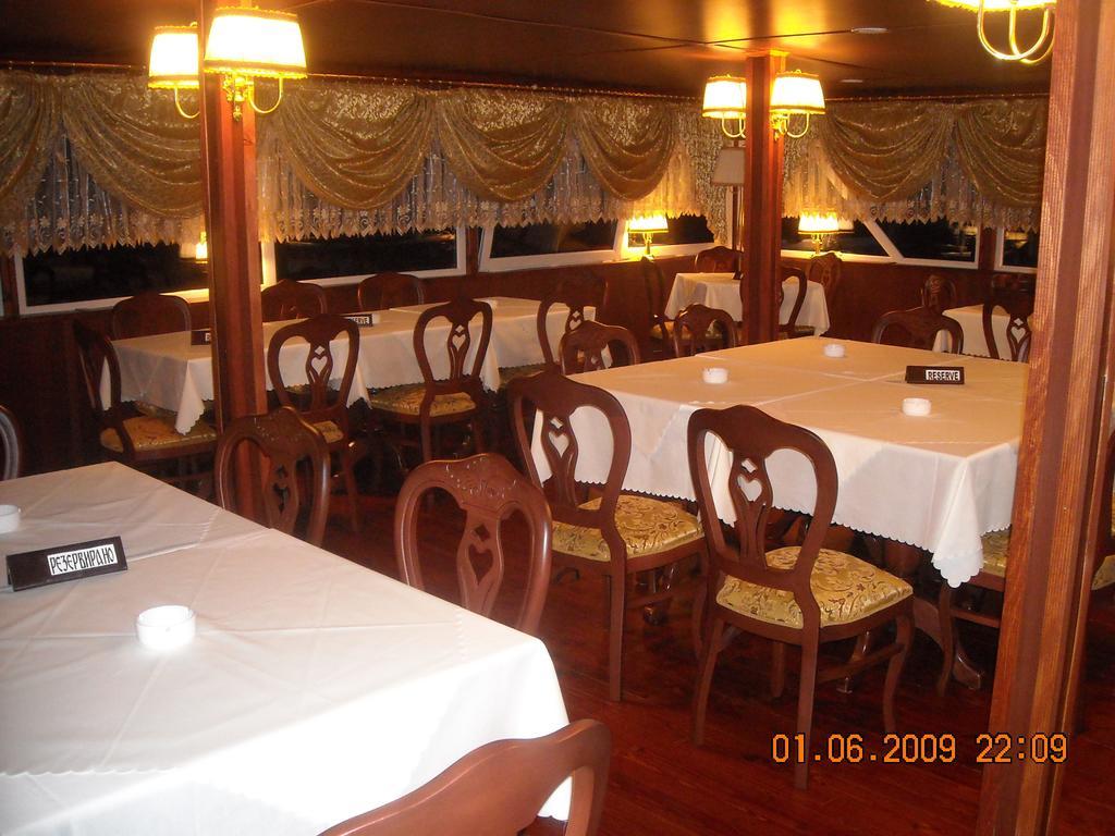 Hotel Brod Panini Veles Esterno foto