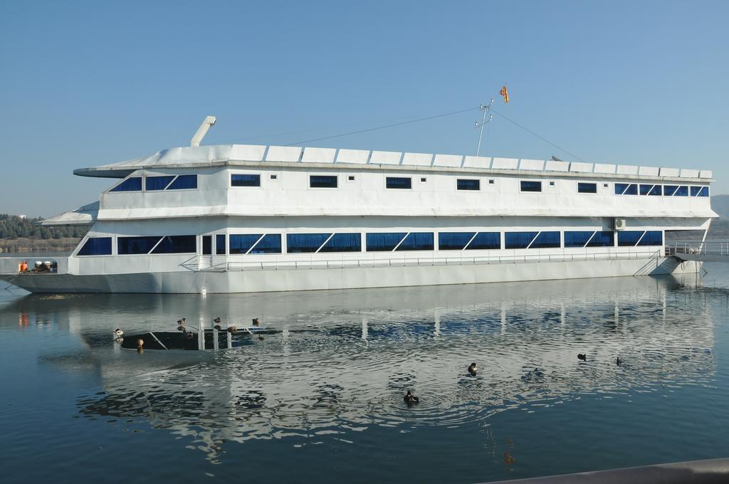Hotel Brod Panini Veles Esterno foto