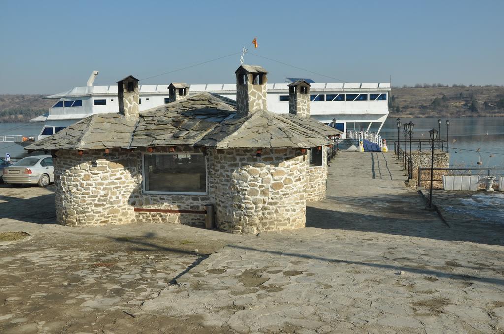 Hotel Brod Panini Veles Esterno foto